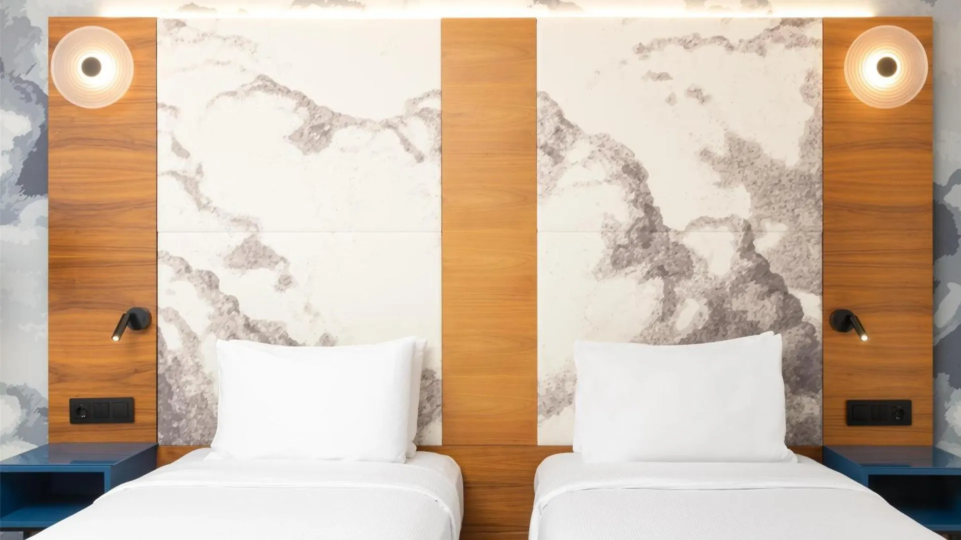 Hotel Hilton Barcelona 4*,