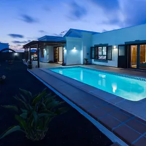 El Faro Villa Playa Blanca (Lanzarote)