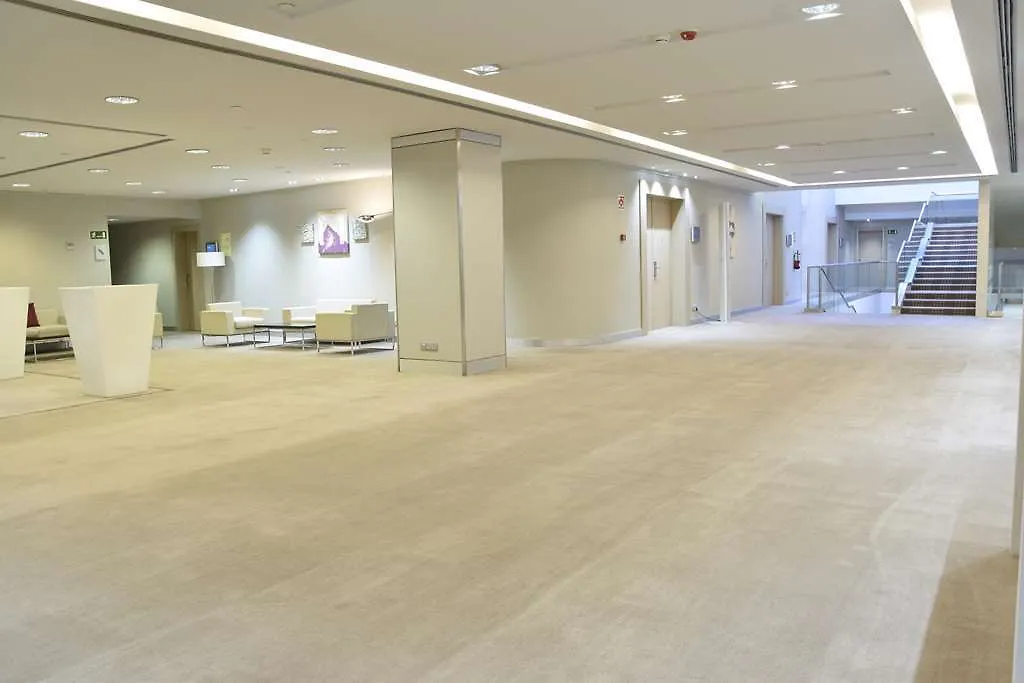 מלון Hilton ברצלונה 4*,