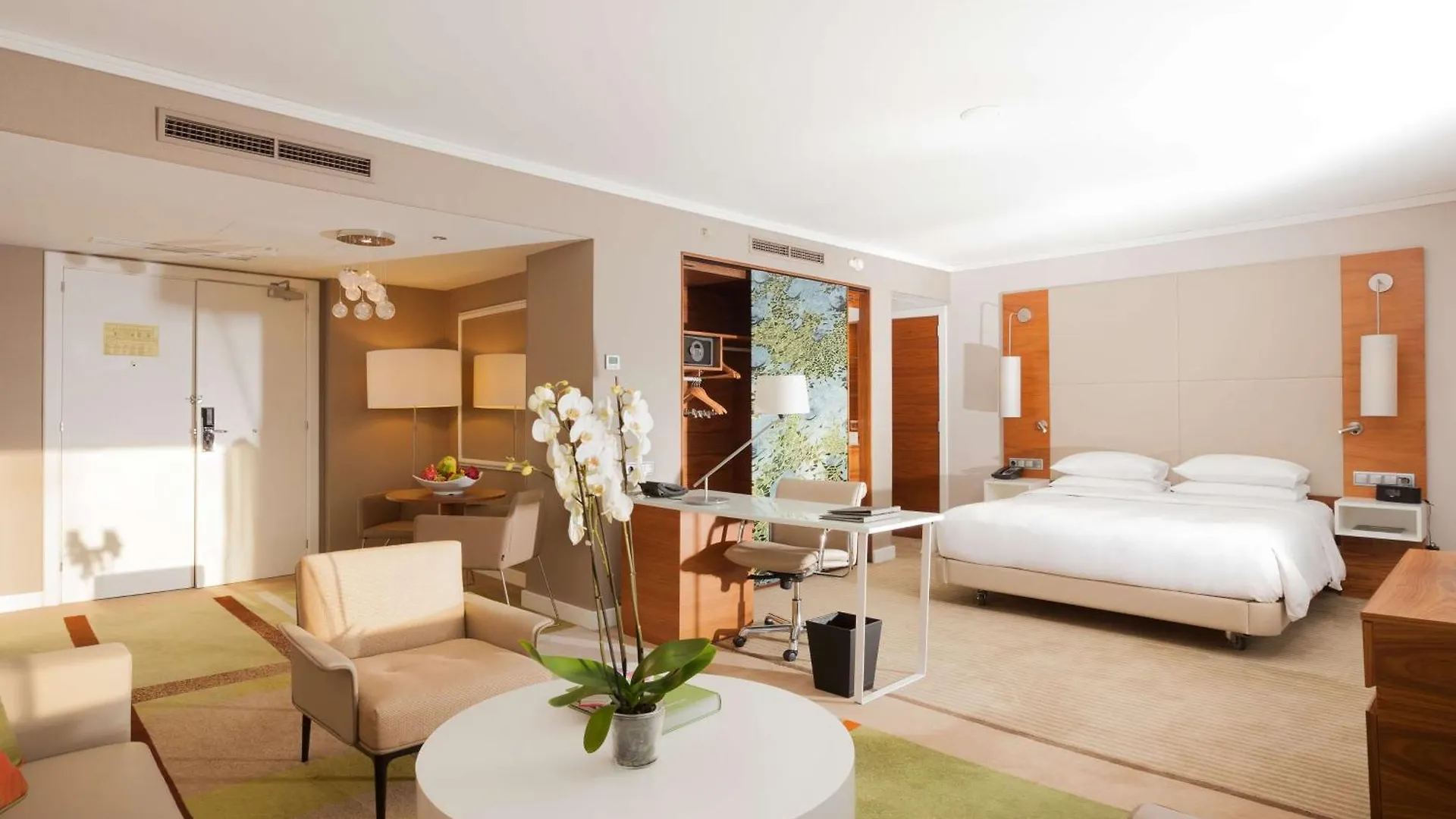 Hilton Barcelona Hotel 4*,  Spanien