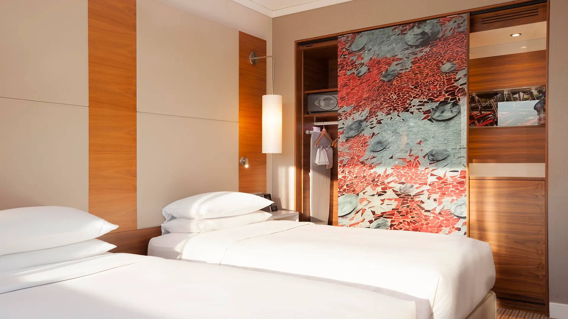 Hotel Hilton Barcelona 4*,